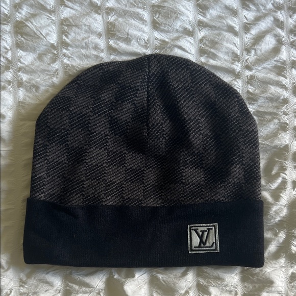 Black and Brown Beanie with Logo - Picture 1 of 2